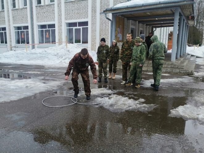 В Оленино прошла военно-спортивная игра "Мы патриоты Родины своей"