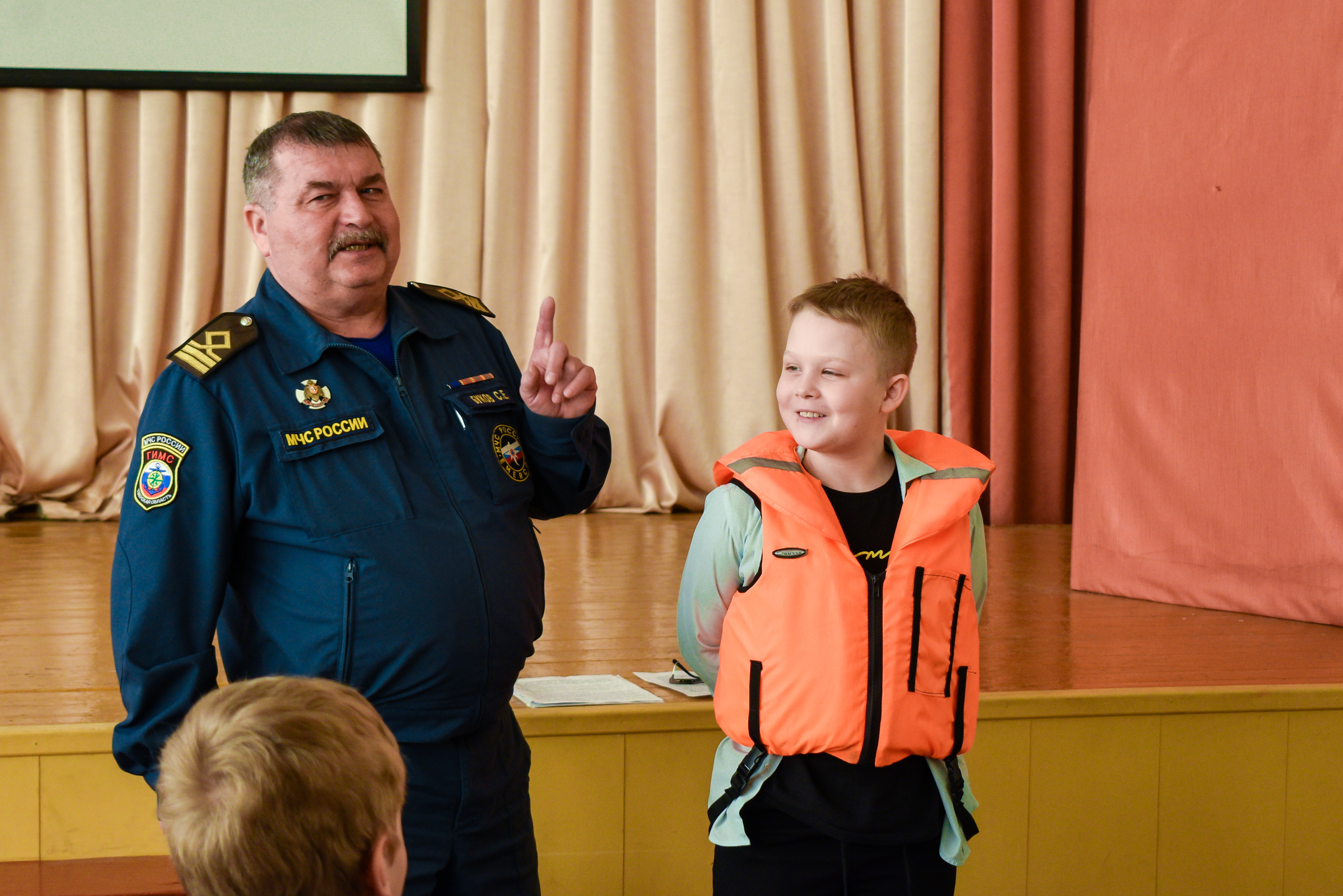 В Твери школьников предупреждают об опасности весеннего льда