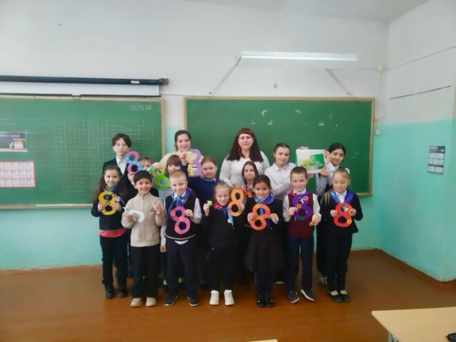 «8 Марта без ДТП»: ЮИД и ГИБДД Лихославля учат первоклассников безопасности