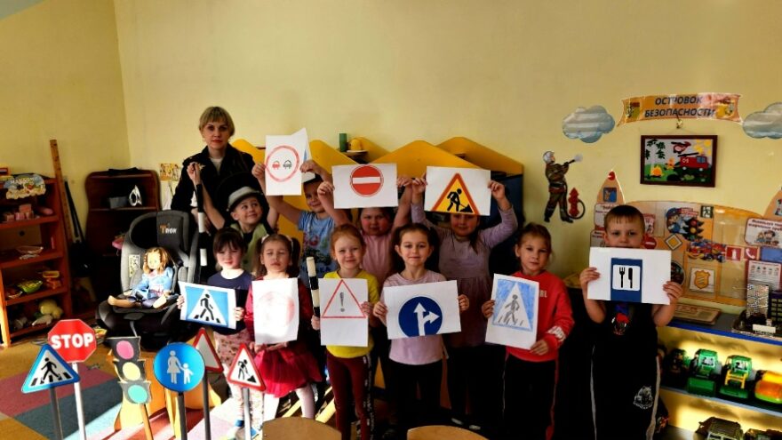 Инспектор ГИБДД Тверской области провела урок дорожной грамотности для дошкольников