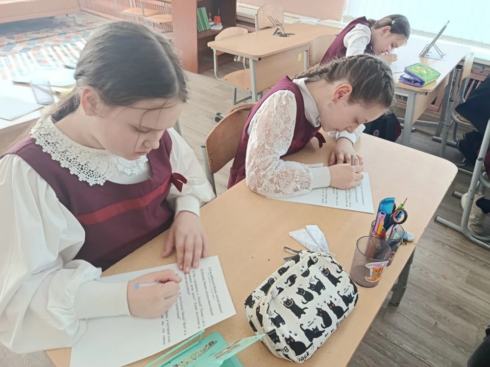 В школах Твери детей учат грамотно обращаться с деньгами