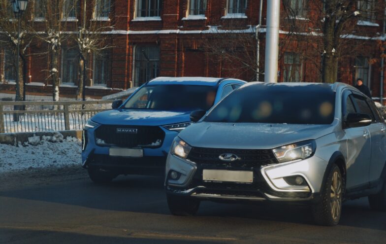 Многодетным семьям разрешат покупать отечественные авто на маткапитал: "Справедливая Россия" внесет законопроект