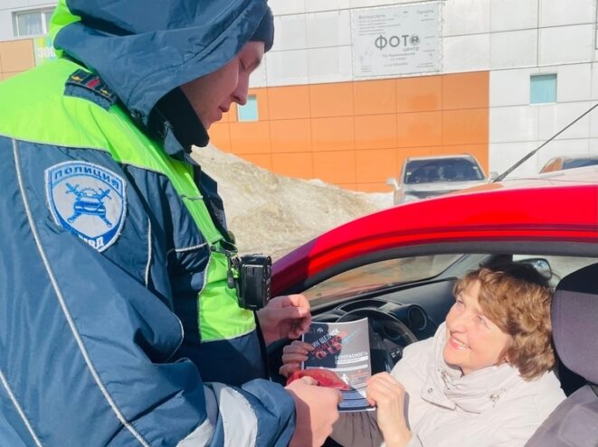 В Лихославле прошла акция "Пристегни самое дорогое"