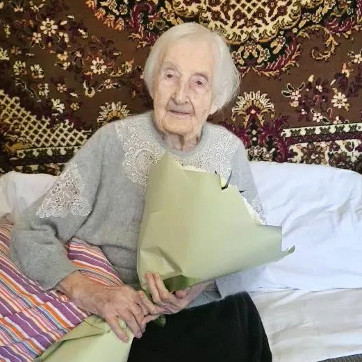 105 лет исполнилось ветерану из Торжка Лидии Челноковой