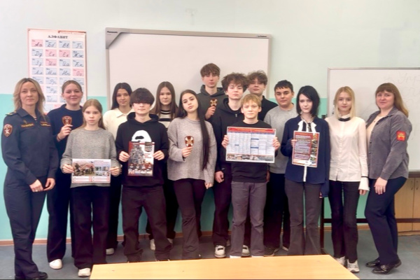 Росгвардия Твери провела встречу с учениками школы №16