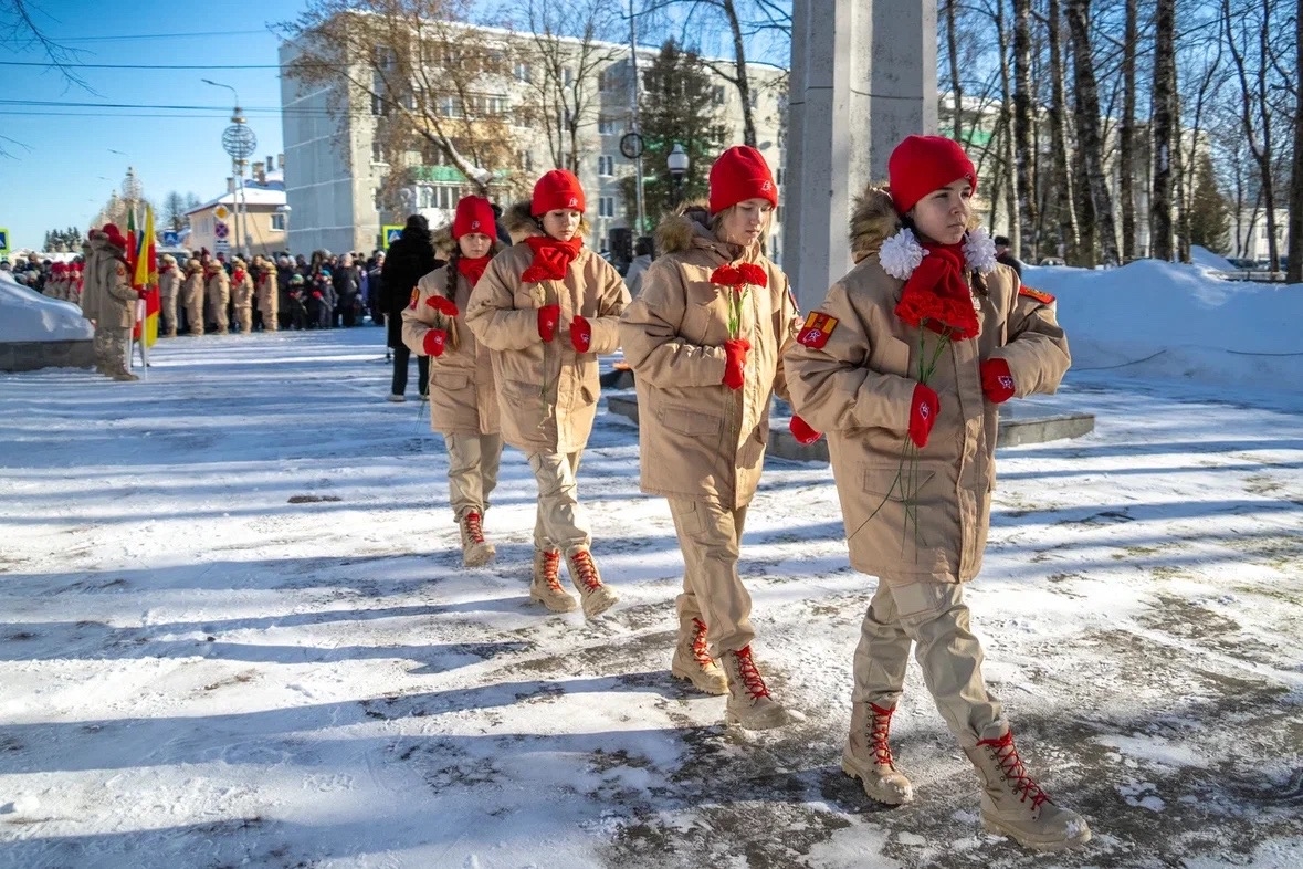 В Лихославле прошел торжественный митинг