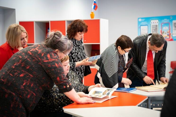 Делегации двух округов посетили Лихославль с рабочей поездкой Делегации двух округов посетили Лихославль с рабочей поездкой