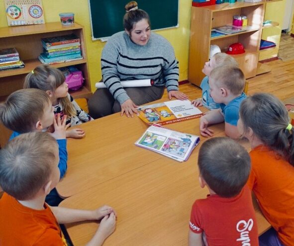 Для юных жителей Лихославльского округа провели урок дорожной грамотности