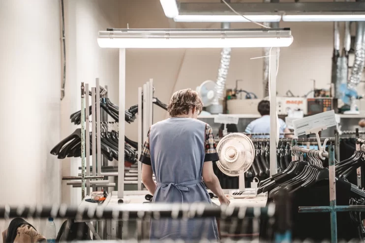 Юрист напомнил о двойной оплате за работу в праздничные дни