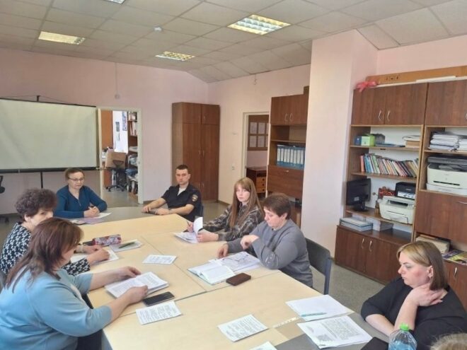 Родители, школы, ГИБДД: совместная работа над безопасностью детей на дорогах Родители, школы, ГИБДД: совместная работа над безопасностью детей на дорогах