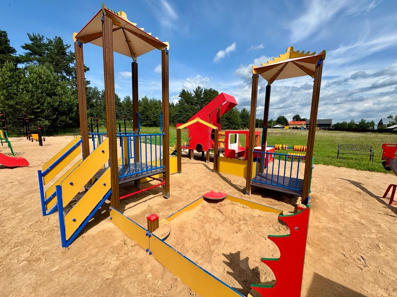 От деревень до библиотек: Как программа поддержки местных инициатив меняет Калининский округ