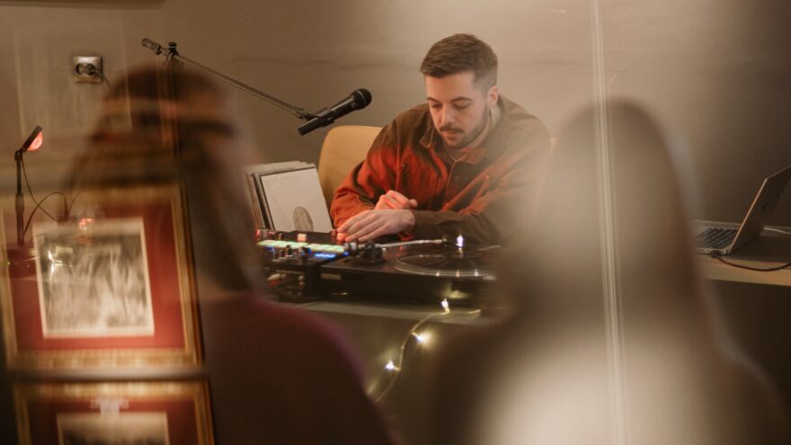 Тверской музейно-выставочный центр приглашает на уникальный арт-вечер 8 марта