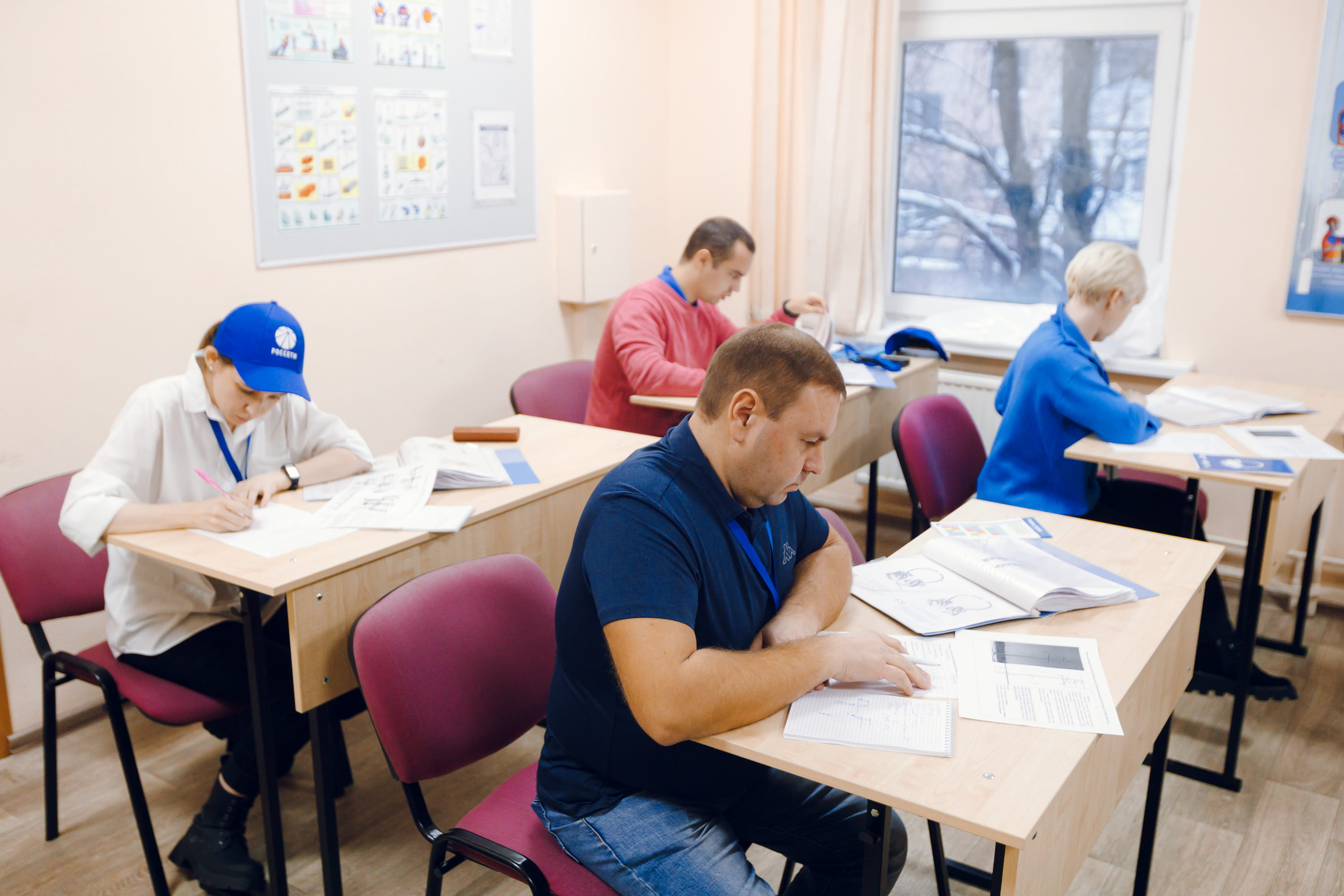 Филиал «Россети Центр» - «Тверьэнерго» повышает квалификацию сотрудников для обеспечения надежного электроснабжения