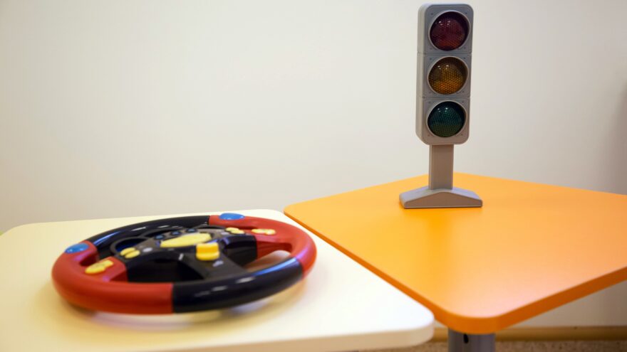 Сотрудники ГАИ провели для детей в Лихославле урок дорожной грамотности