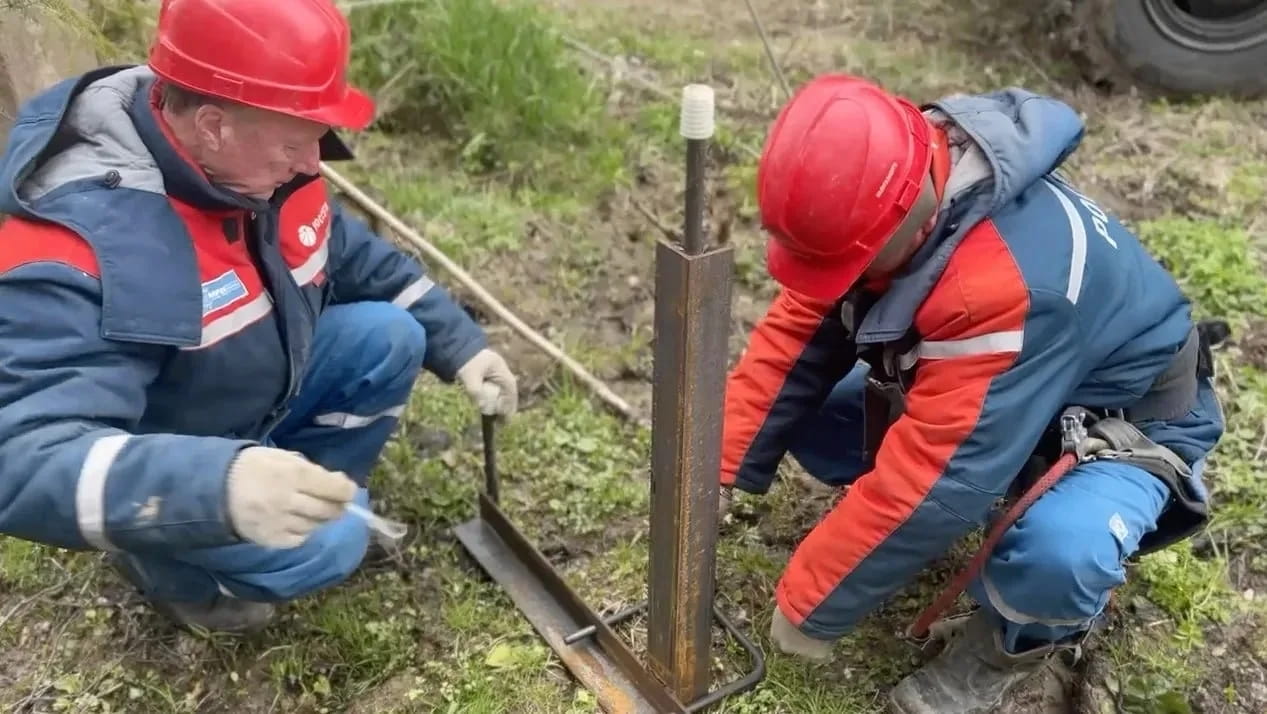 Энергетики продолжают восстанавливать электроснабжение в Тверской области, нарушенное циклоном