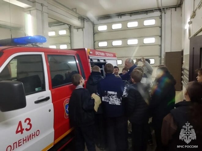 Ученики Оленинской школы побывали в пожарно-спасательной части №43