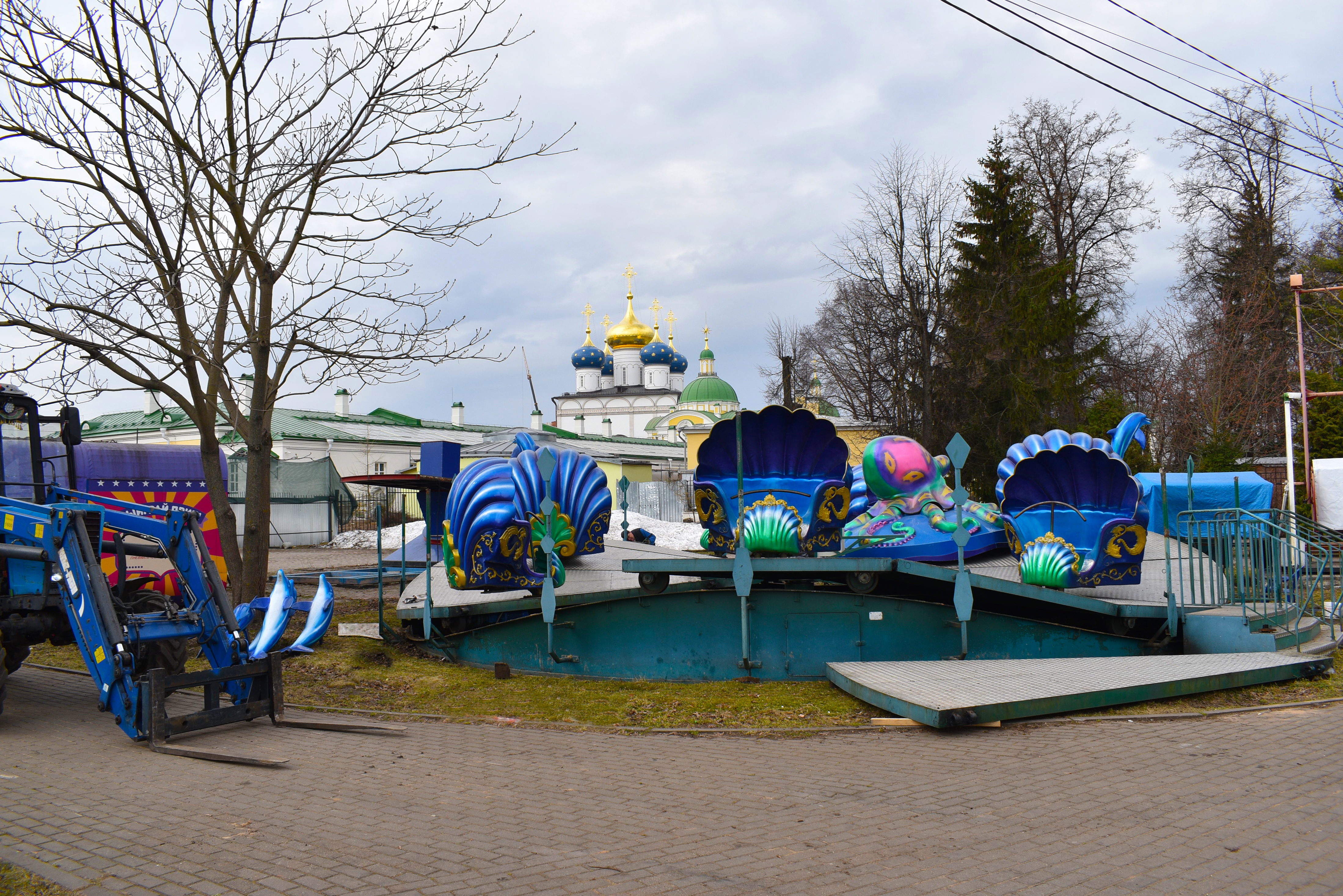 Ради нового колеса обозрения в Твери двигают аттракционы