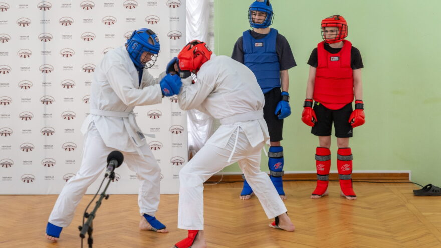 Представители ТвГТУ представили научные разработки и показали приемы рукопашного боя на изобретательской выставке «МИР-2026»