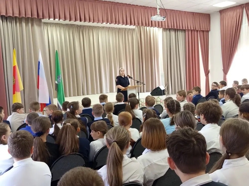Госавтоинспекция Тверской области провела уроки для школьников