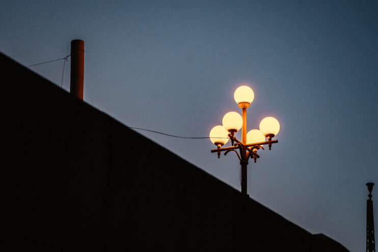 На улице Индустриальной в Твери установят новые фонари