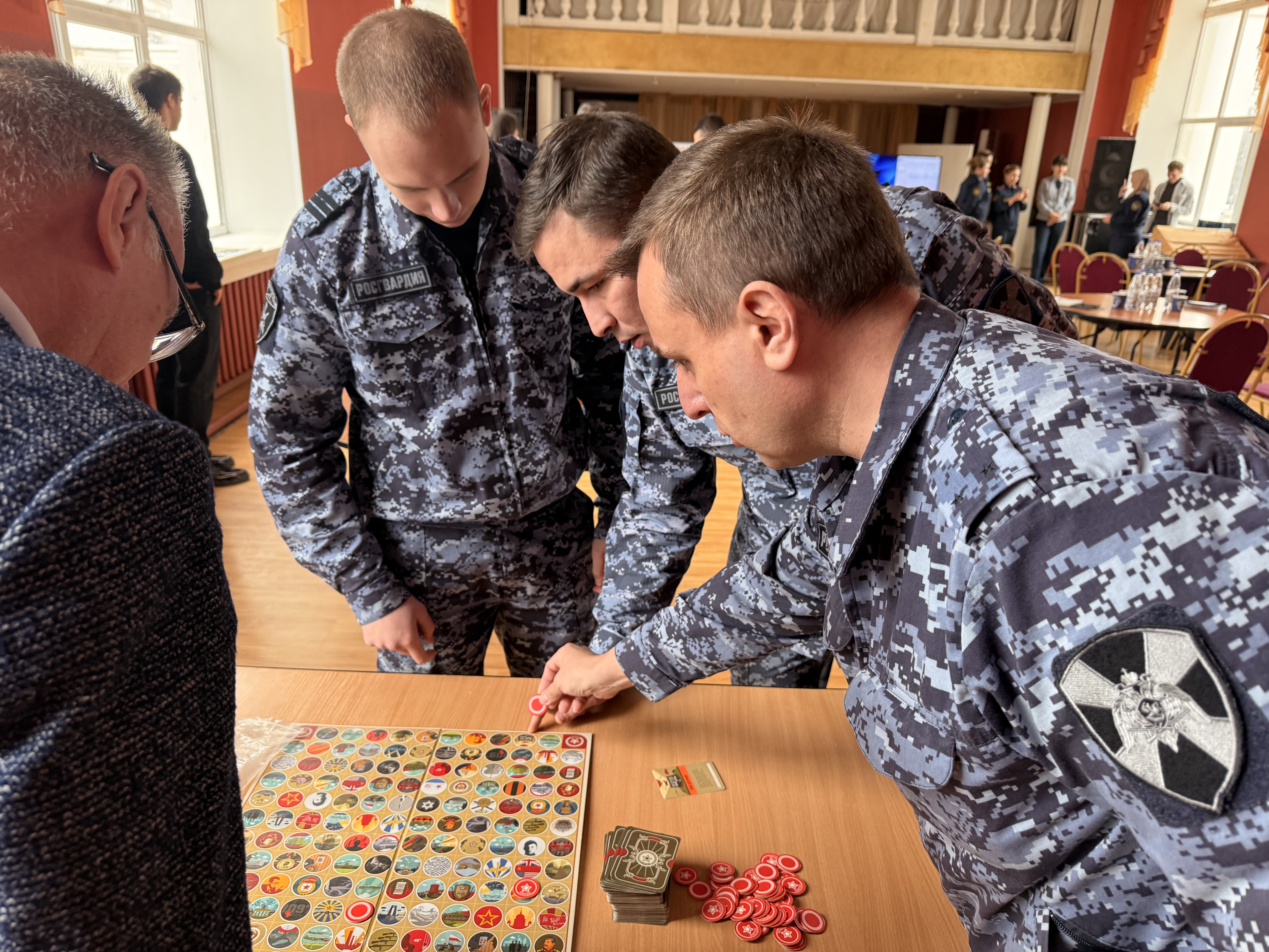 Росгвардейцы Твери осваивают новые форматы профориентации