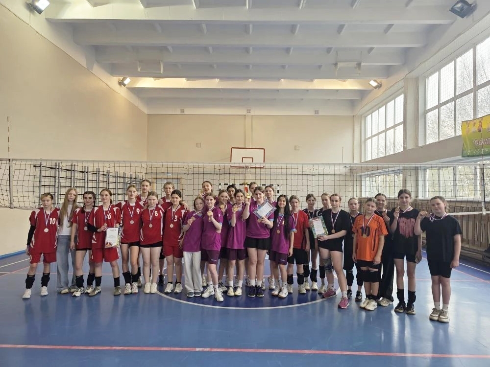 Бурашевские волейболистки покорили Первенство в Калининском округе