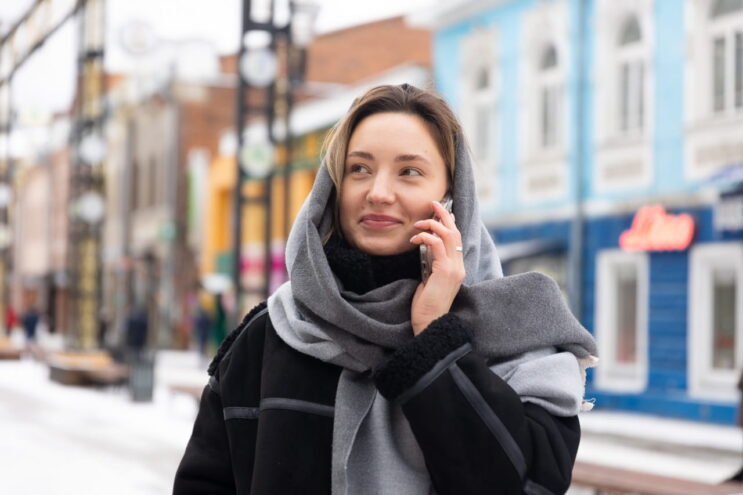 Ева от МегаФона научилась распознавать голоса роботов и дипфейки