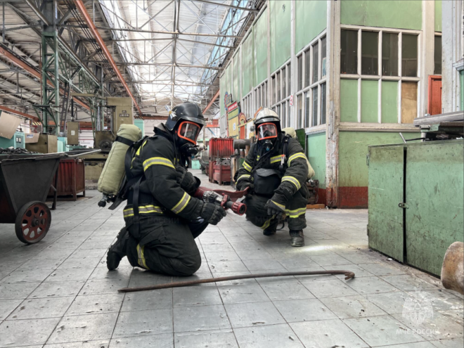 Машиностроительный завод стал полигоном для пожарно-тактических учений в Бежецке