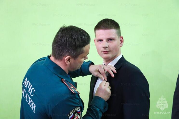 Школьник из Андреаполя стал примером героизма