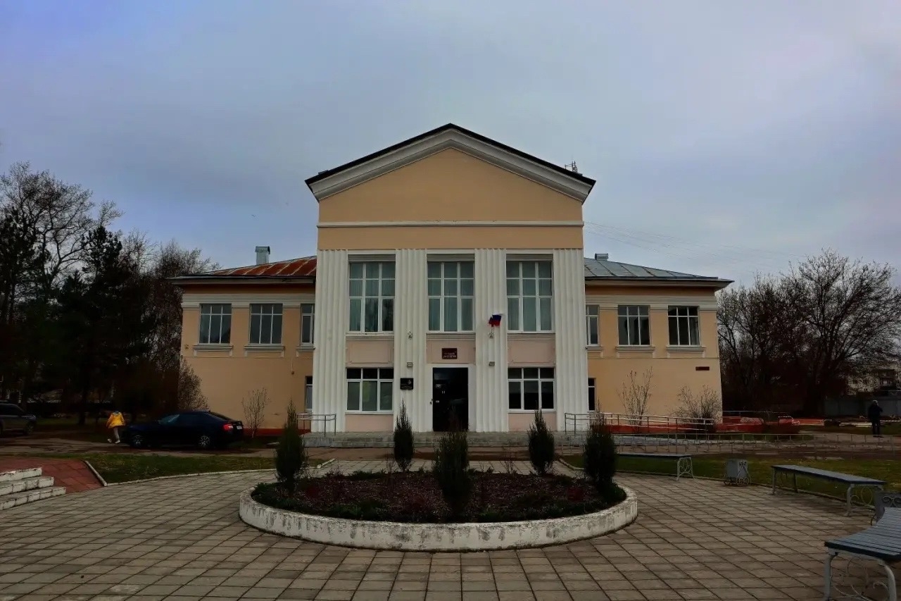 В городском ДК Ржева отремонтируют кровлю