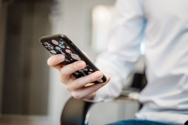 Каждый пятый россиянин столкнулся с обманом через QR-коды