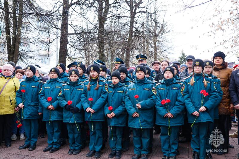 В Верхневолжье вспоминают подвиг ликвидаторов Чернобыльской катастрофы