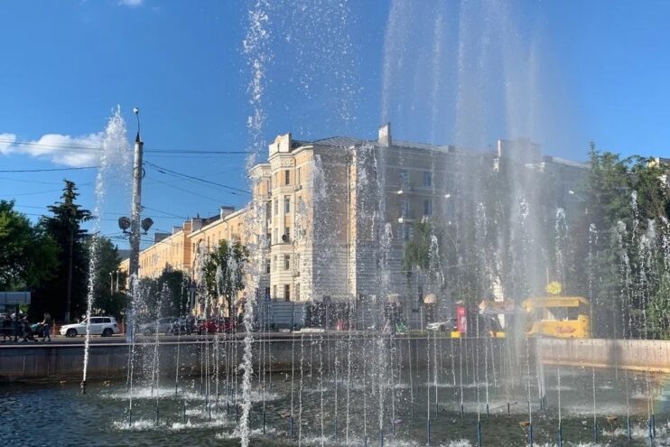 В Твери с 1 мая заработают 11 городских фонтанов
