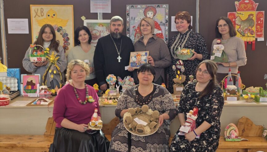 "Пасхальный сувенир" в Вышнем Волочке: более 140 уникальных работ украсили Дом детского творчества