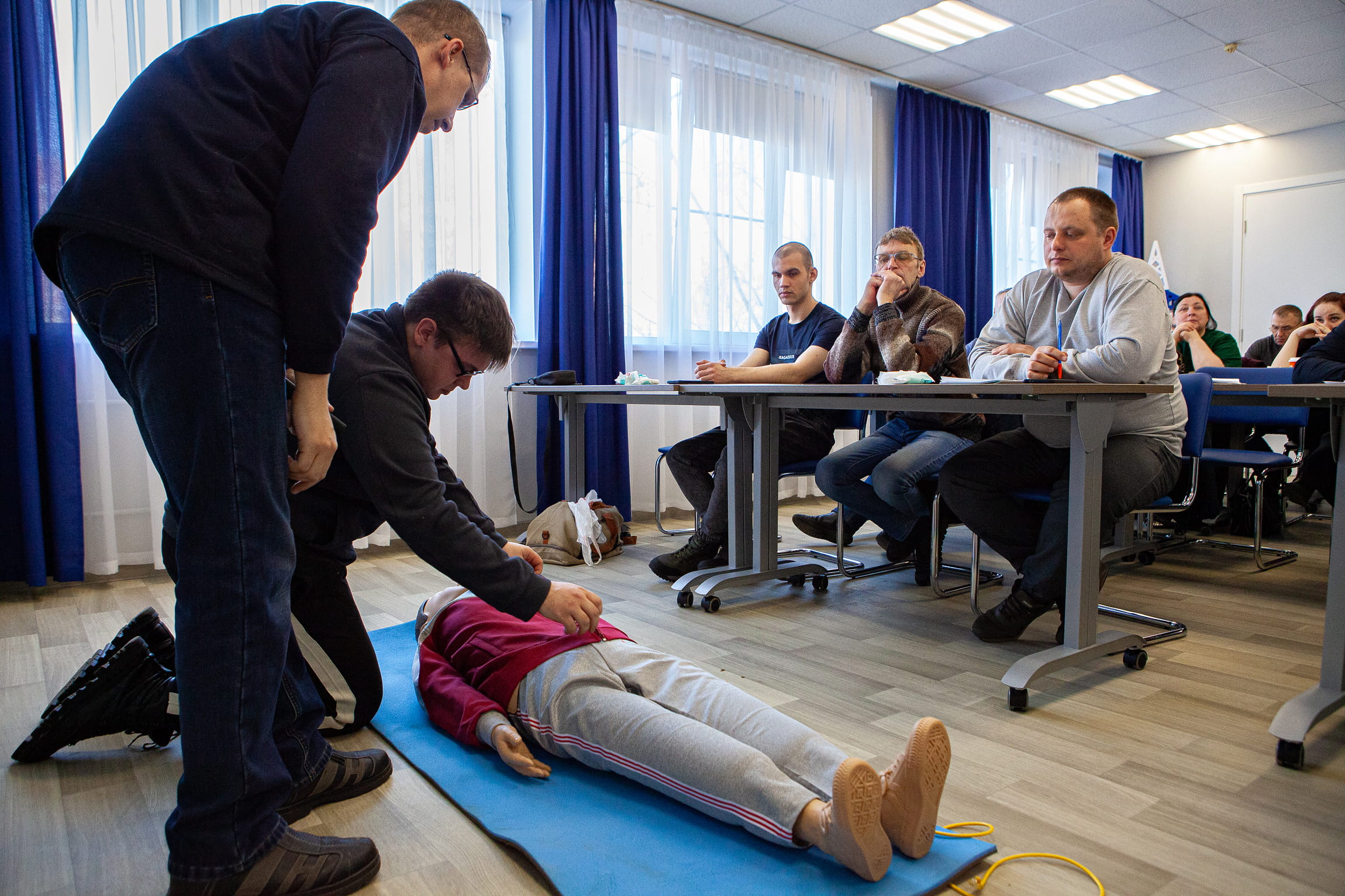 Тверские энергетики «Россети Центр» освоили расширенную программу по оказанию первой медицинской помощи