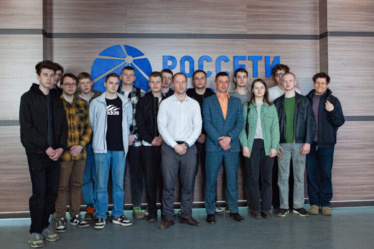 Будущие энергетики увидели работу диспетчеров и современные подстанции филиала «Россети Центр» - «Тверьэнерго»