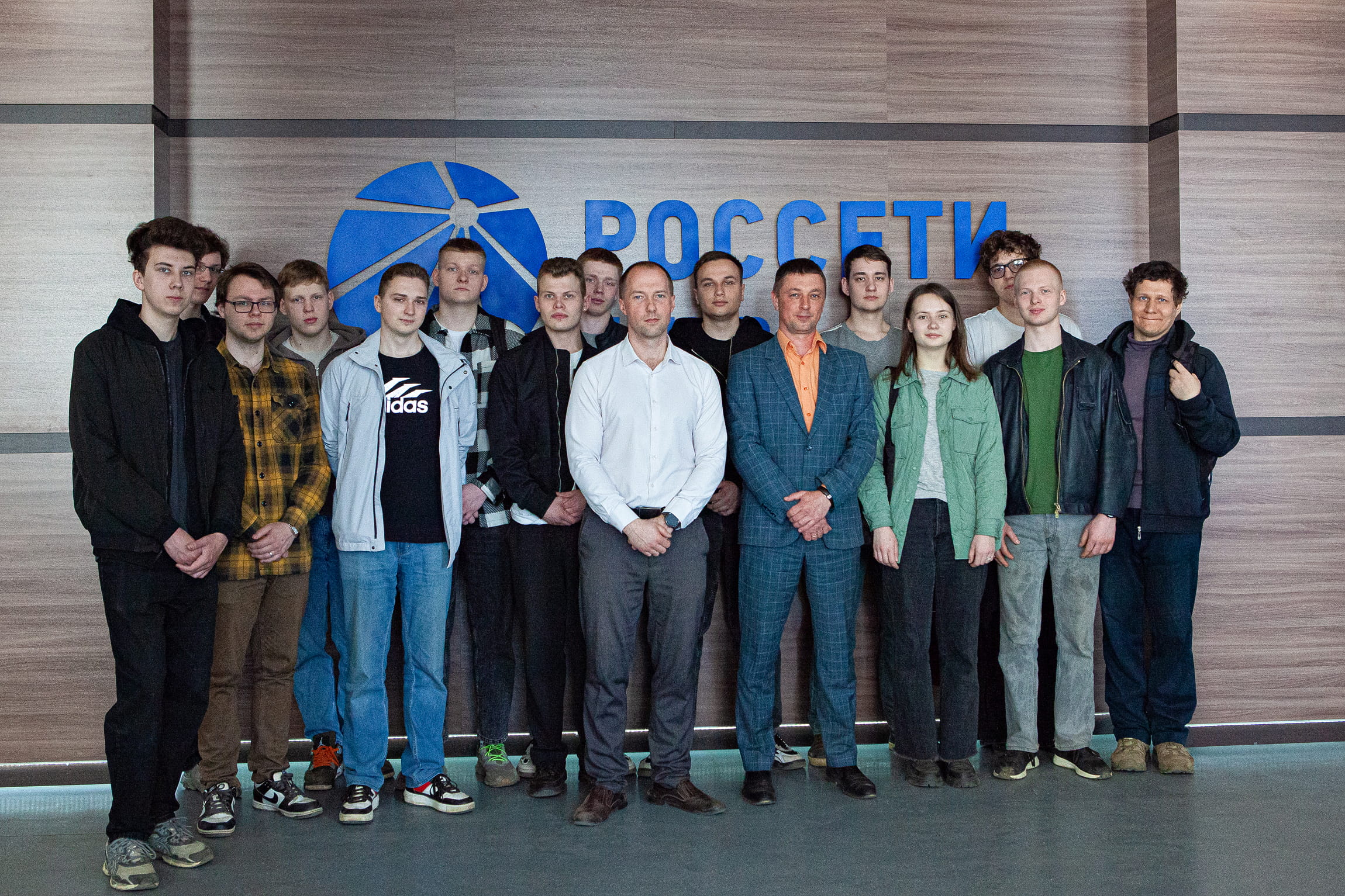 Будущие энергетики увидели работу диспетчеров и современные подстанции филиала «Россети Центр» - «Тверьэнерго»