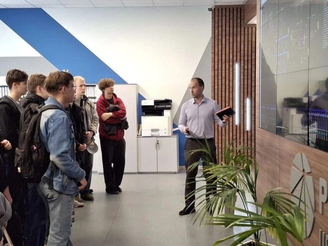 Студенты ТвГТУ познакомились с работой Центра управления сетями и подстанции «Южная» «Тверьэнерго»