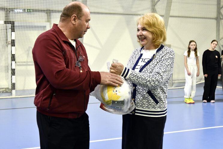 В детсаду Бежецка отремонтировали музыкальный зал В детсаду Бежецка отремонтировали музыкальный зал