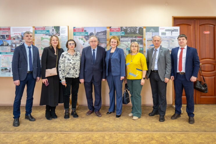 В Тверском Политехе открылась выставка примеров проектирования доступной среды «Город в деталях»