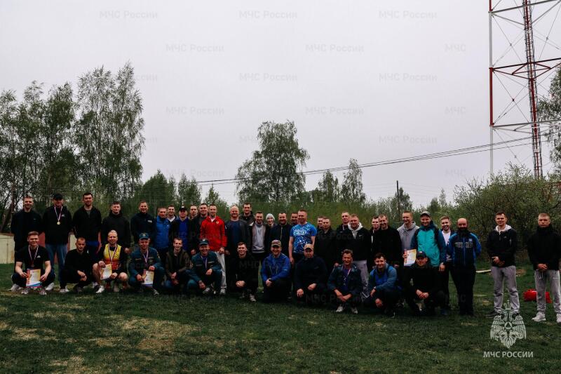 Спортивный дух и скорость: в Тверской области прошли соревнования пожарных-спасателей