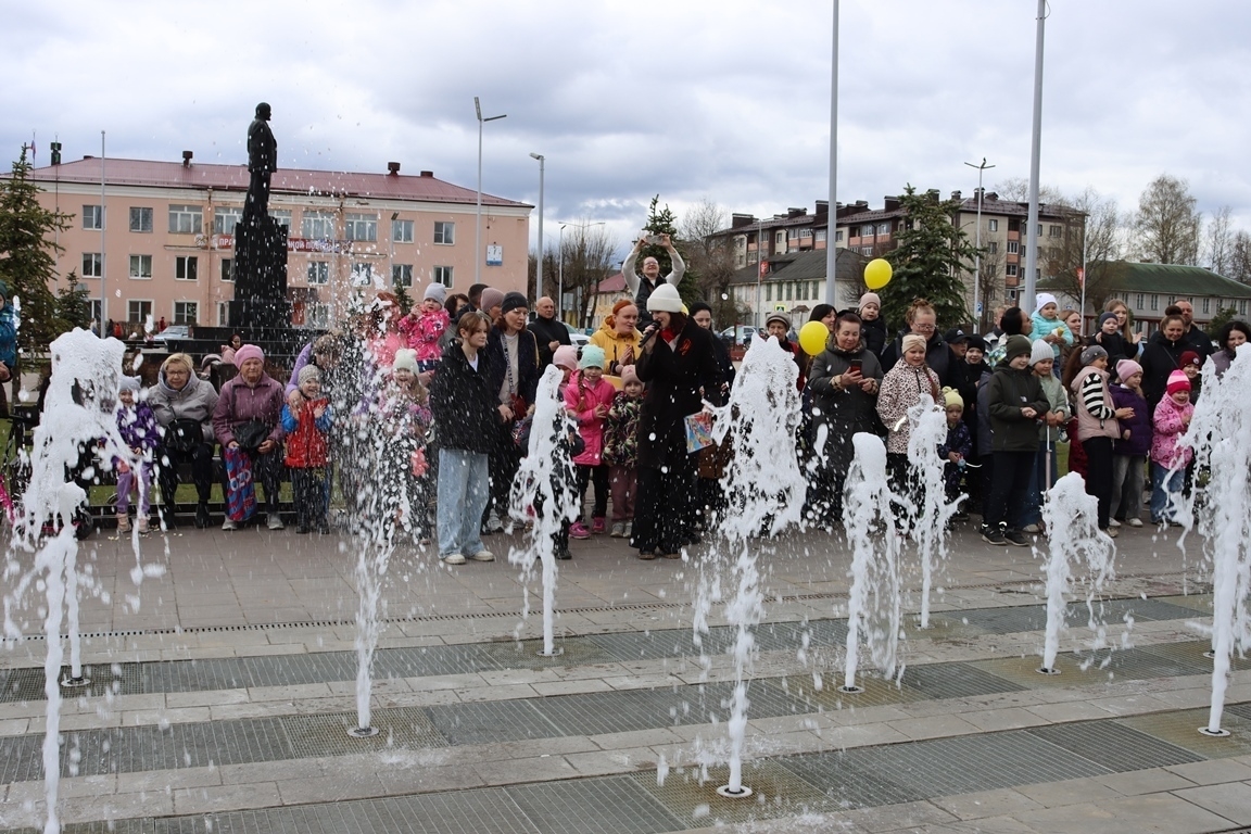 В Нелидово заработали фонтаны