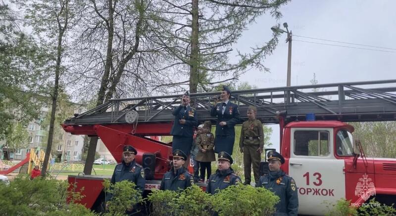 "Спасибо за Победу и за нас!": Торжокский гарнизон выразил признательность ветерану