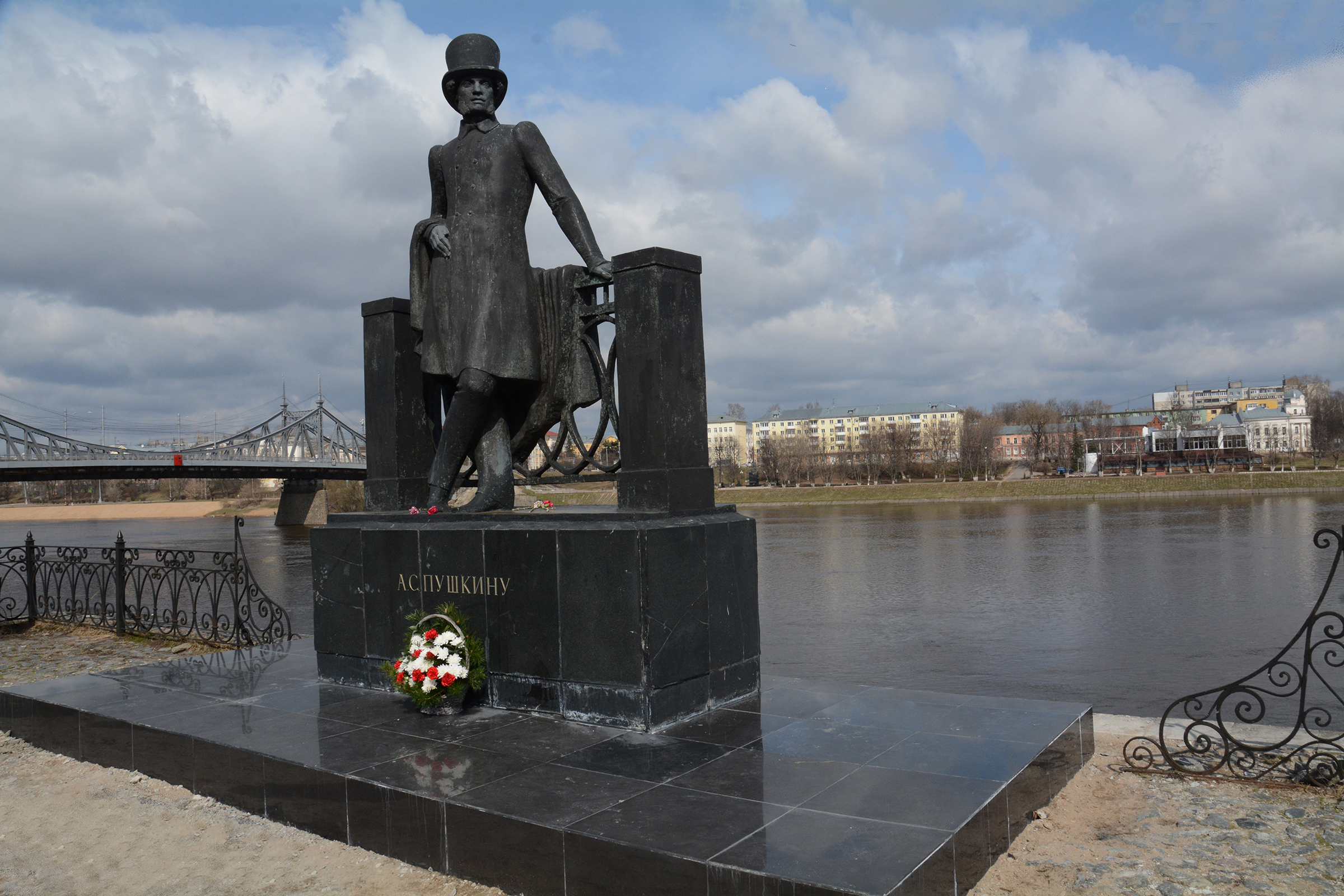 Детсадовцы из Нелидово отметили Пушкинский день Детсадовцы из Нелидово отметили Пушкинский день