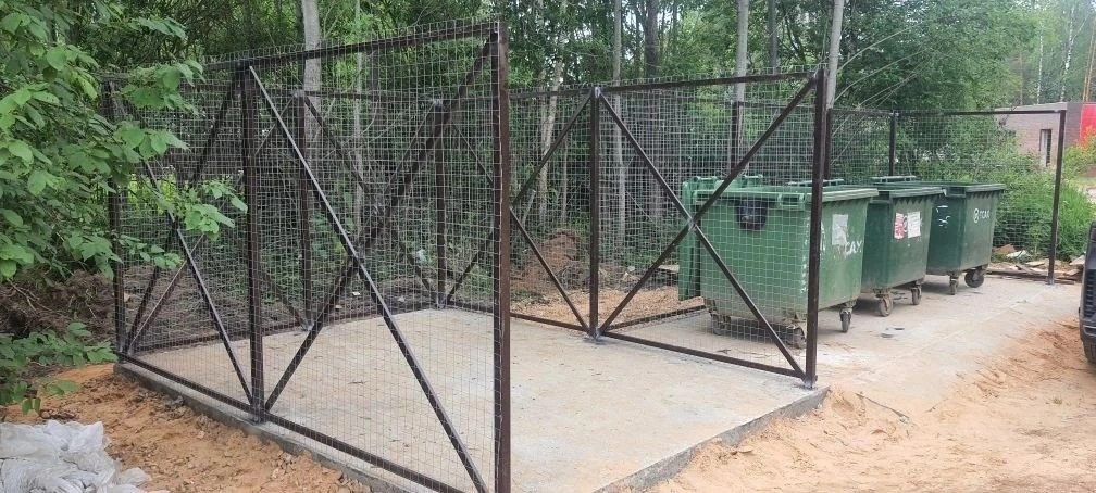 В деревнях Калининского округа обустраивают контейнерные площадки В деревнях Калининского округа обустраивают контейнерные площадки