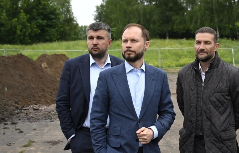 Виталий Королев прокомментировал начало работы над современным беговым центром Виталий Королев прокомментировал начало работы над современным беговым центром