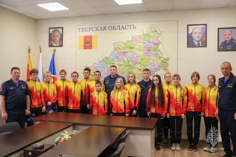 В фокусе – будущее пожарной безопасности: Руководитель теруправления МЧС посетил Тверское ВДПО