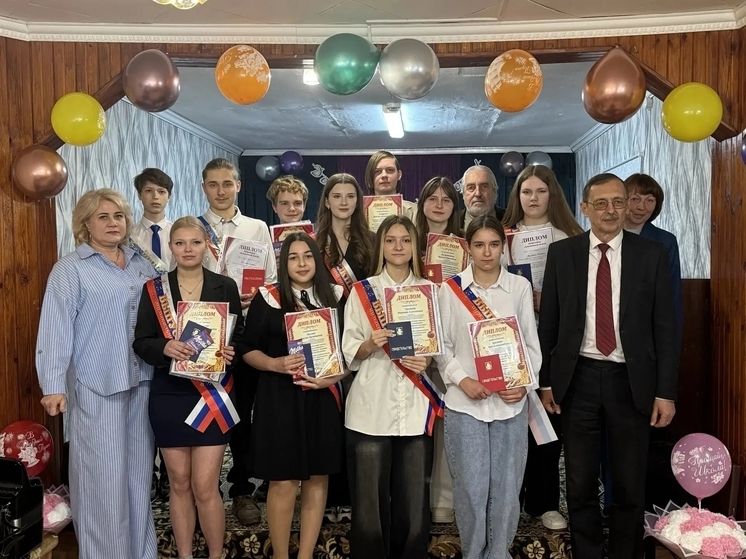 В школе искусств в Оленино прошел выпускной вечер
