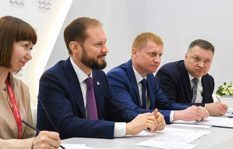 Виталий Королев на ПМЭФ вывел Тверь на мировой уровень