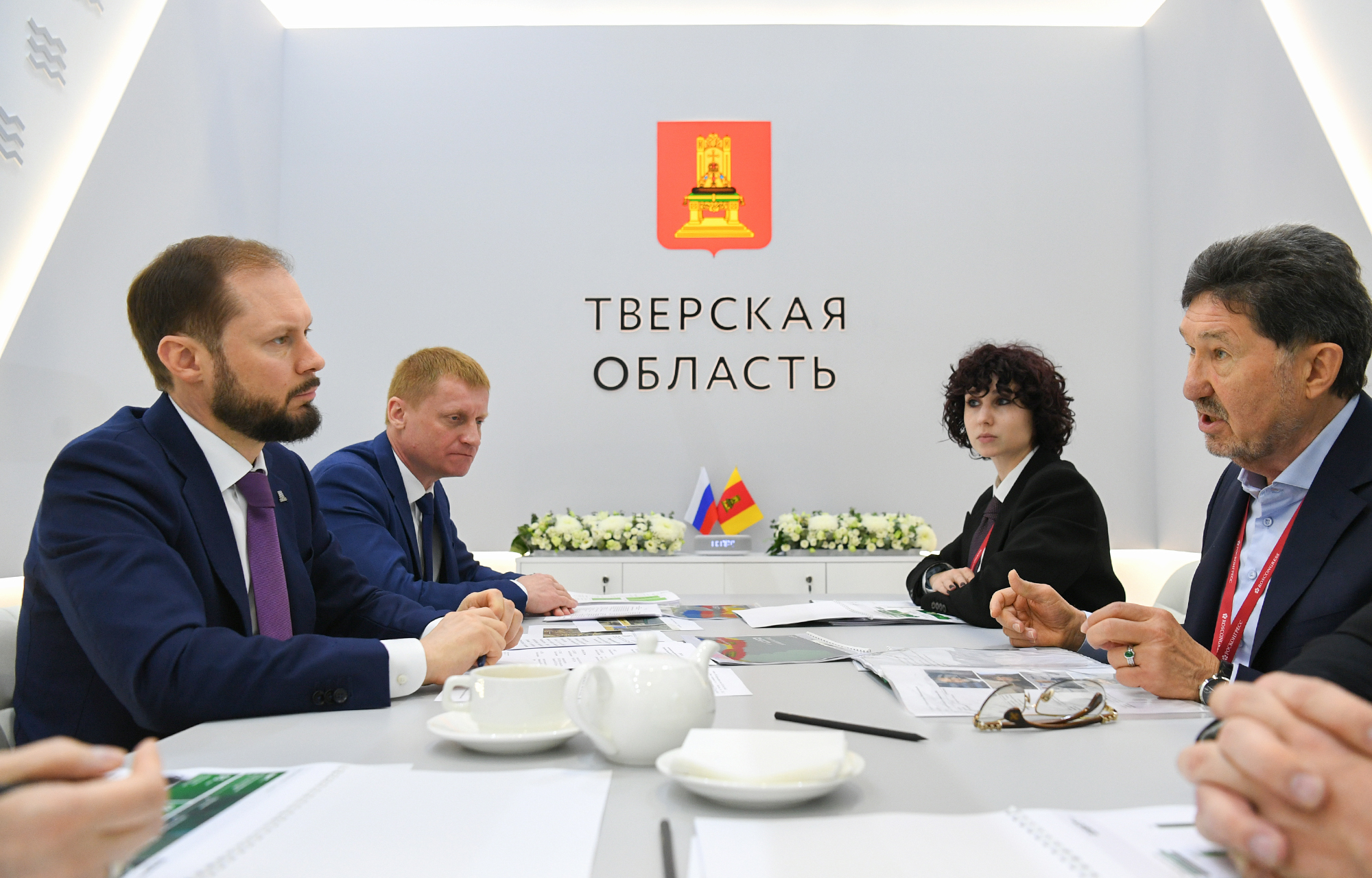 В Кувшиново построят спортивный центр с хоккейным кортом